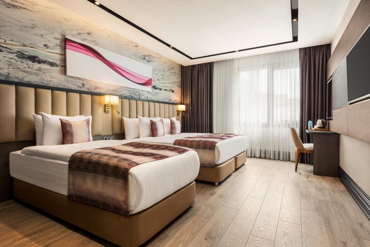 Ramada By Wyndham Istanbul Umraniye Istambul Exterior foto