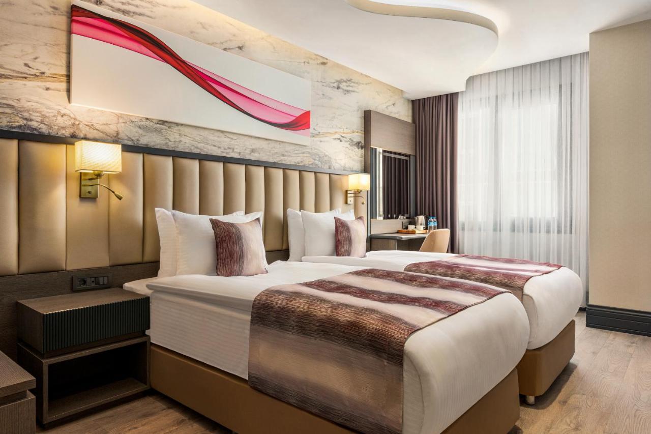 Ramada By Wyndham Istanbul Umraniye Istambul Exterior foto